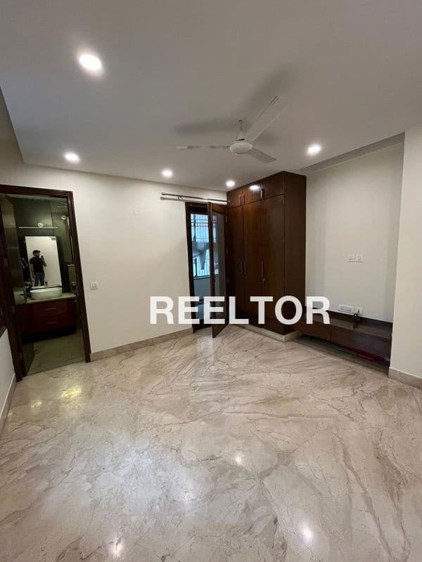 Flat On Rent In Abul Fazal Enclave Delhi