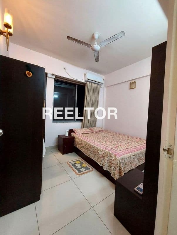 Flat For Rent In Saket Hauz Khas