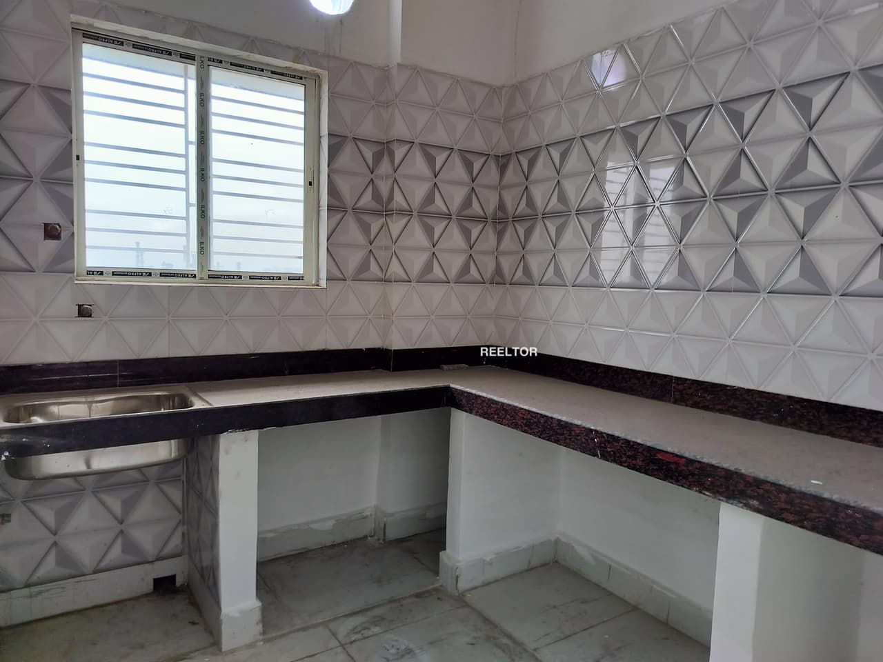 Flat For Rent In Masihgarh Kalkaji