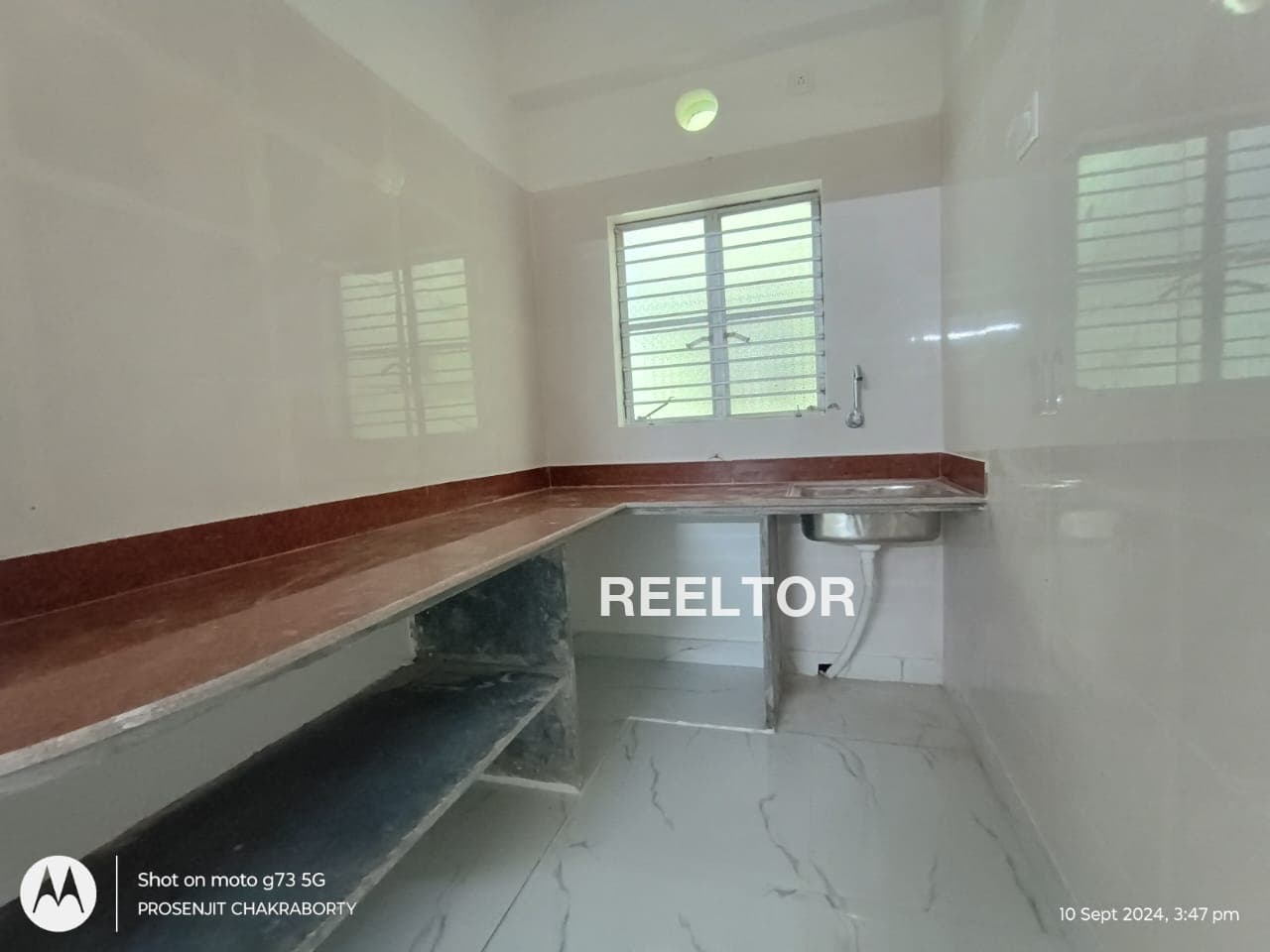 Flat For Rent In Ladanaku Siwan