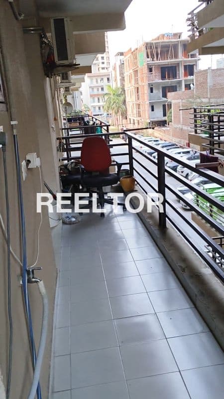 Flat For Sale In Munei Shalai