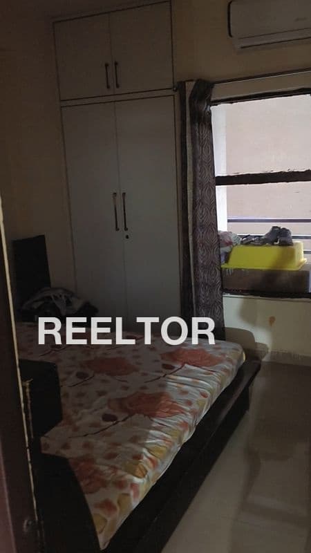 Flat For Rent In Lampur Narela