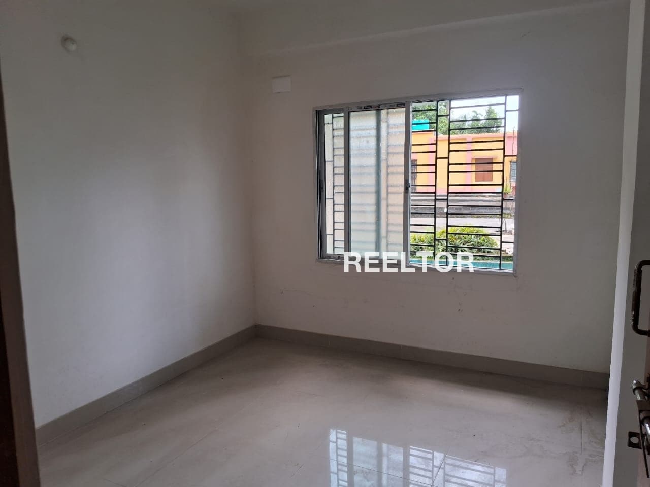 Flat For Sale In Munglera Baroh