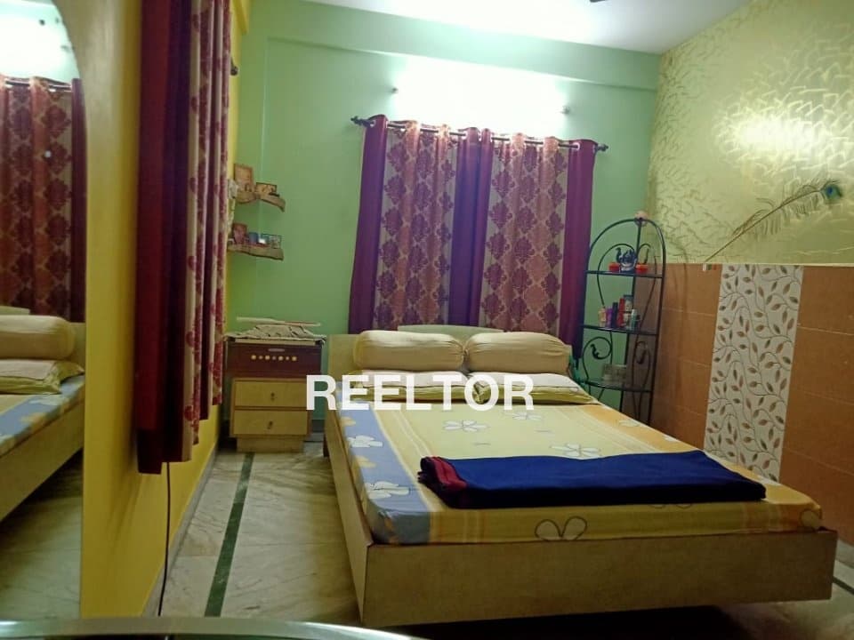 Flat For Rent In Maharathi Colony Vivek Vihar