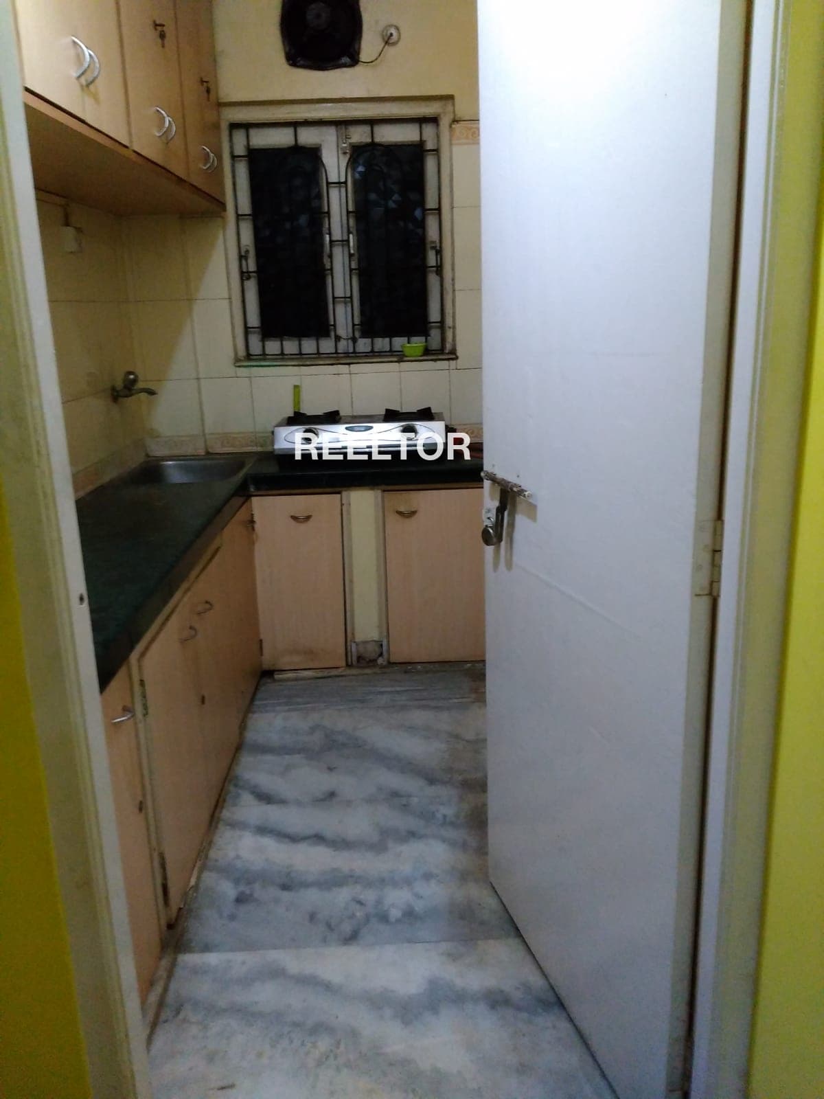 3 Bhk Apartment On Rent In Ashwamegh Apartments Anand