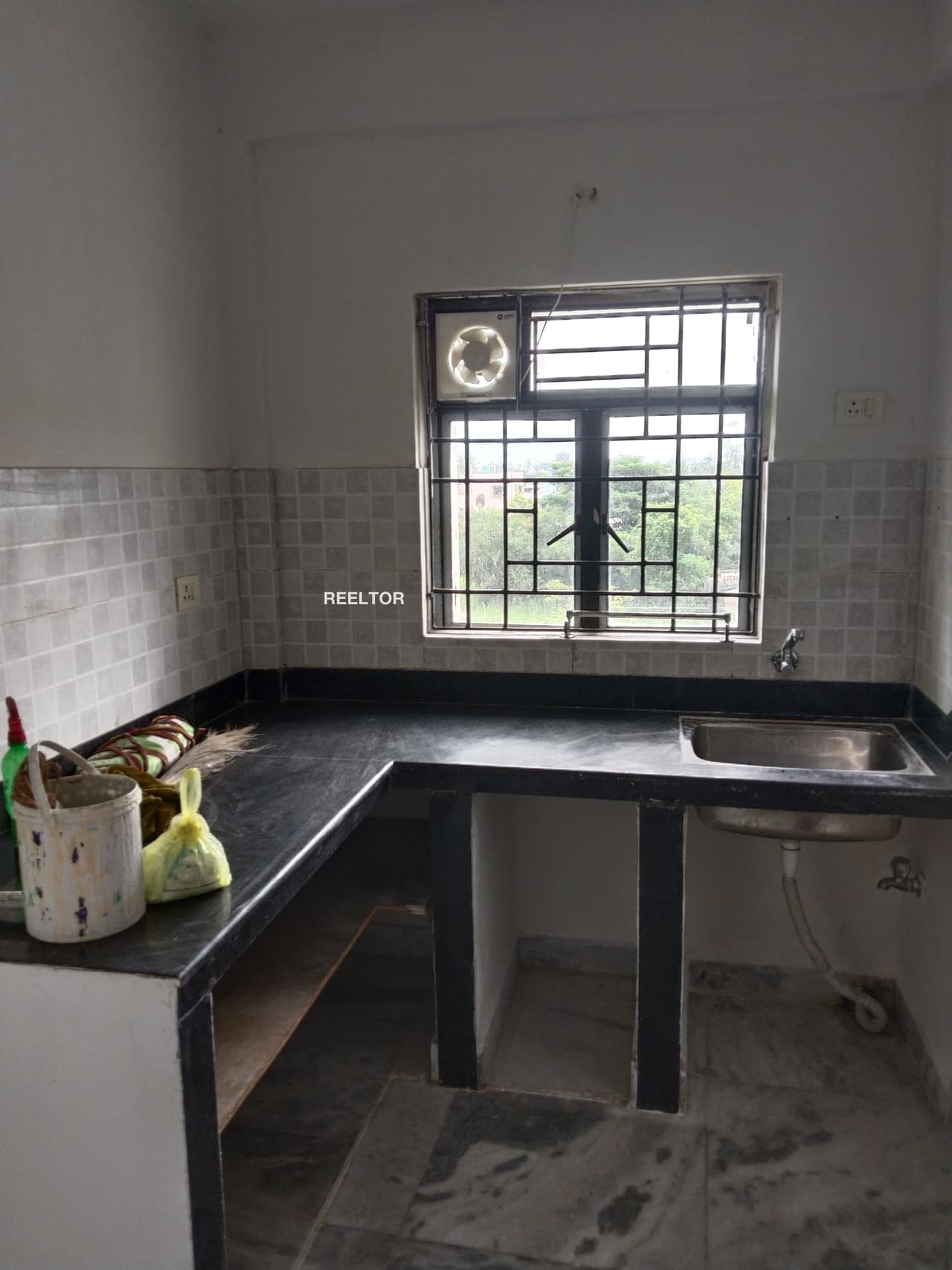 Fully Furnished Flat For Rent In Vikaspuri