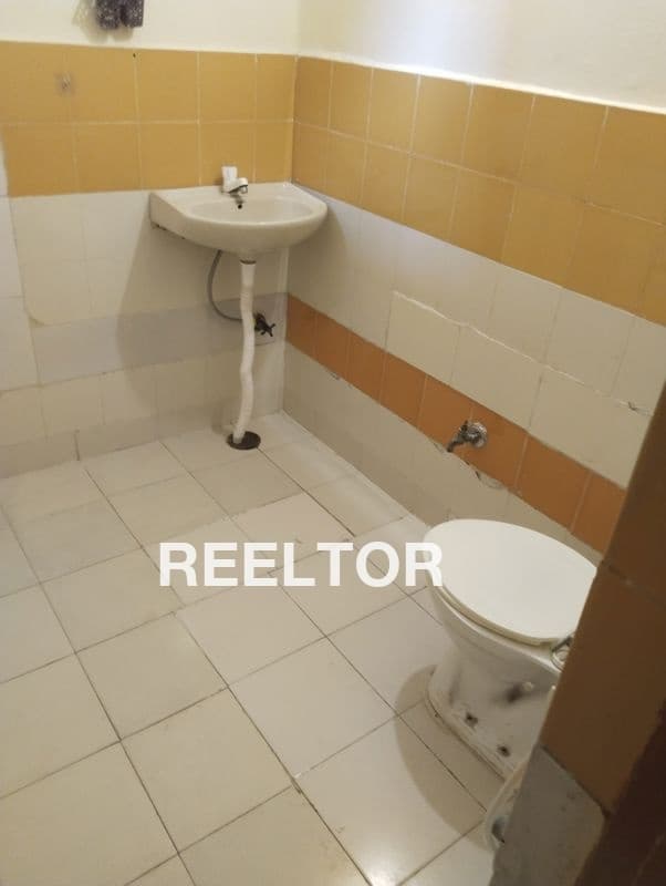 Flat For Rent In Masihgarh Kalkaji