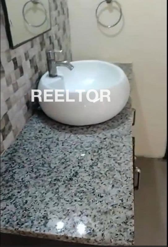 Flat For Sale In Pedda Annaram Pitlam