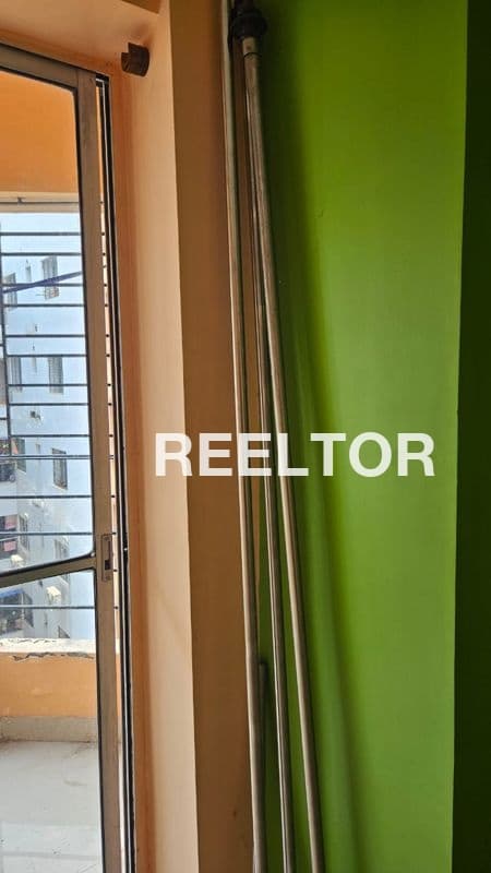 Flat For Rent In Andhli Siwan