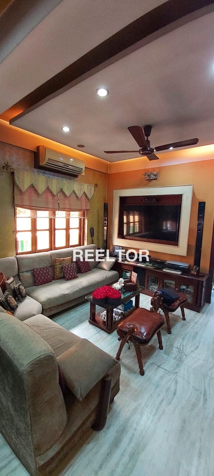 Pg For Rent In Dda Flats B Block Model Town
