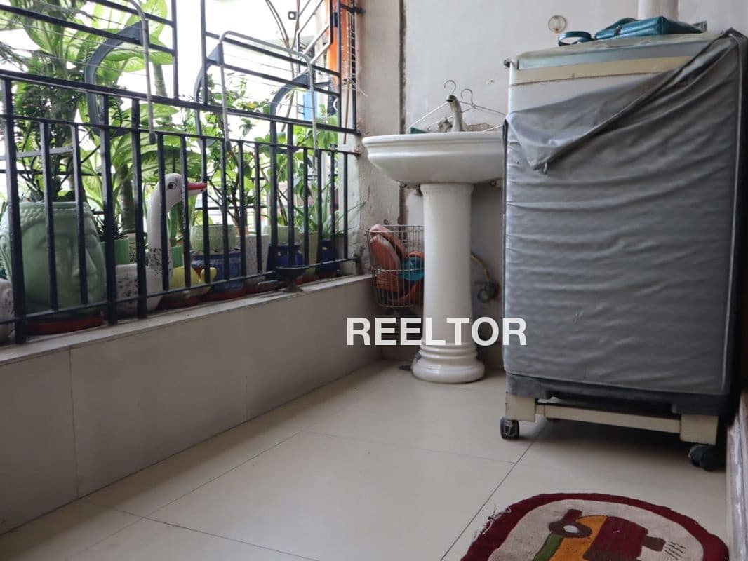 Flat For Sale In Basundhari Raha