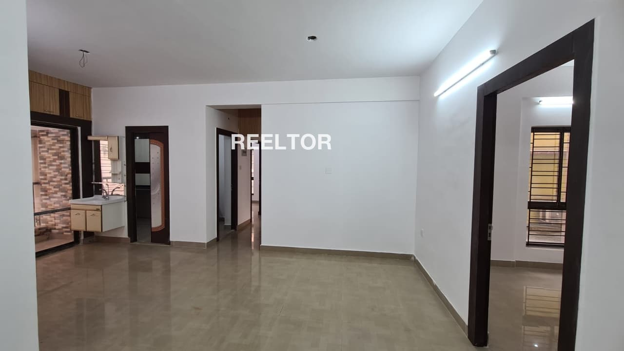 Flat For Sale In Pedda Annaram Pitlam