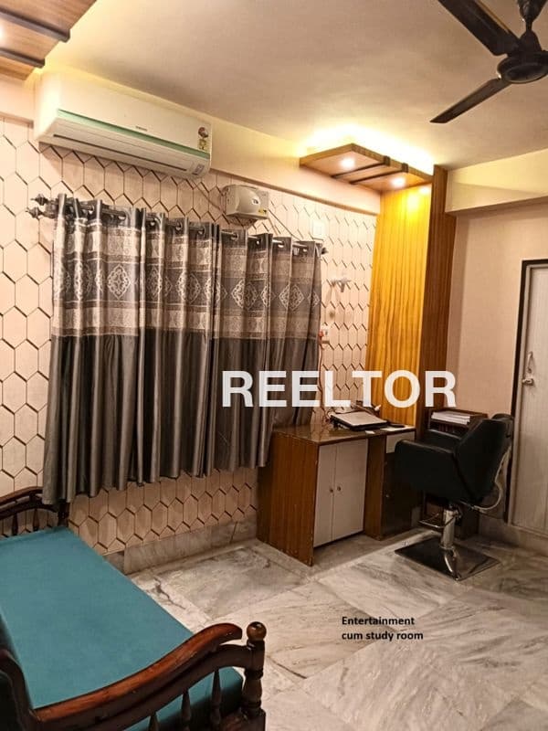 Flat For Rent In Shanuboganahalli Channapattana