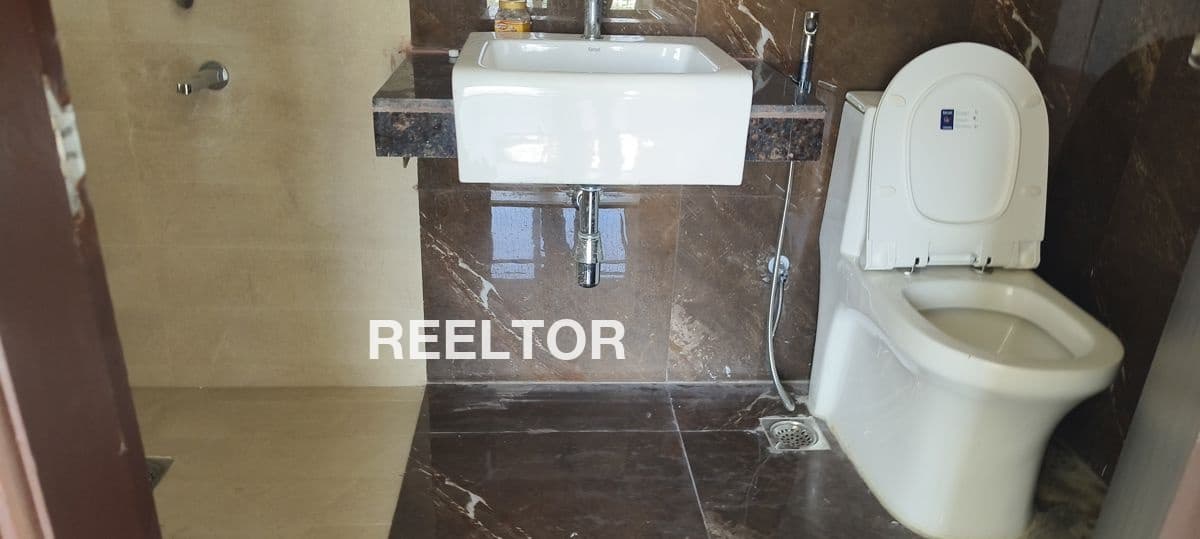 Flat For Rent In Raikot