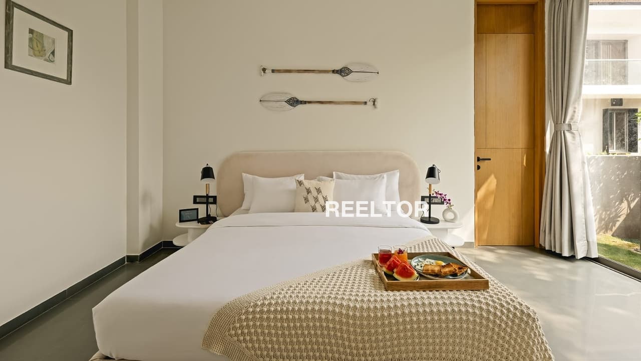 Flat For Rent In Kotla Mubarak Defence Colony