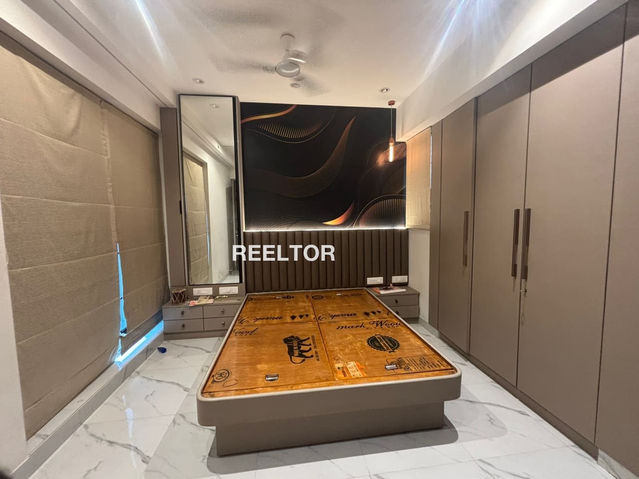 Unity Amaryllis Karol Bagh