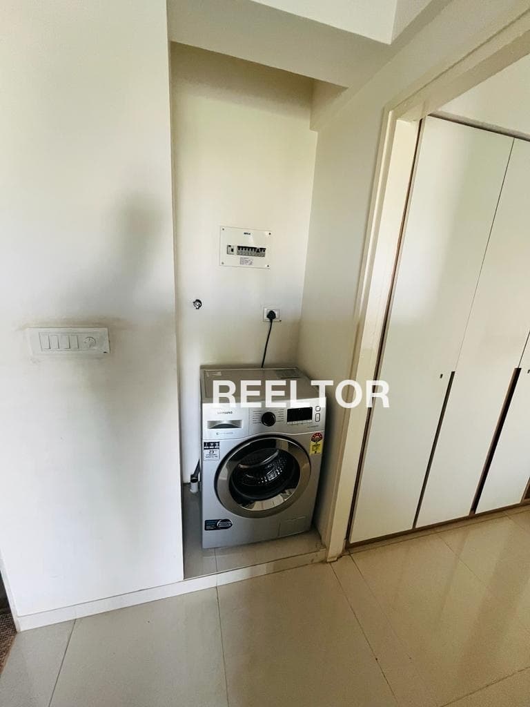 Flat For Rent In Shahpur Jat Hauz Khas