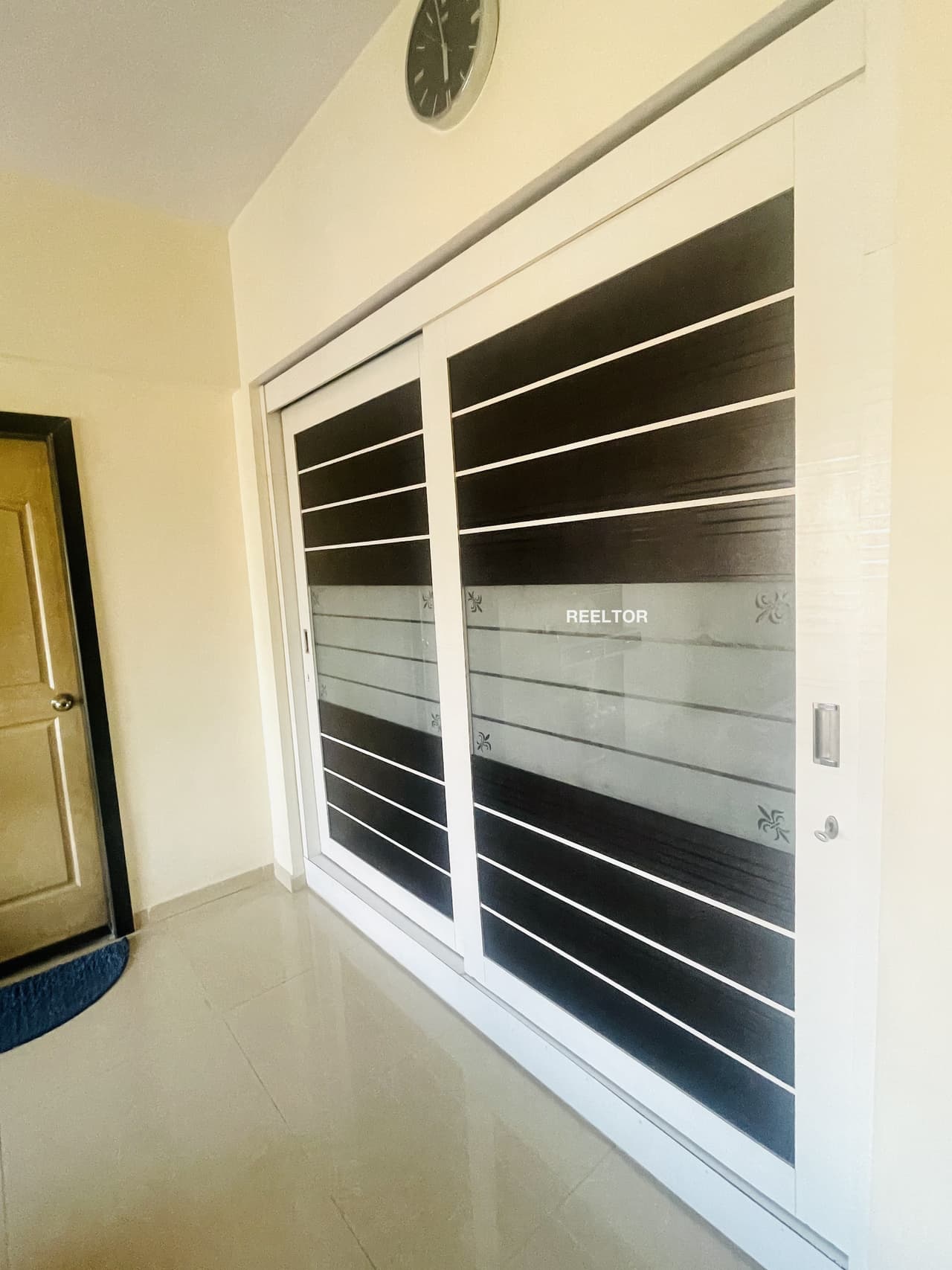 Flat For Sale In Pathikuntapally Illanthakunta