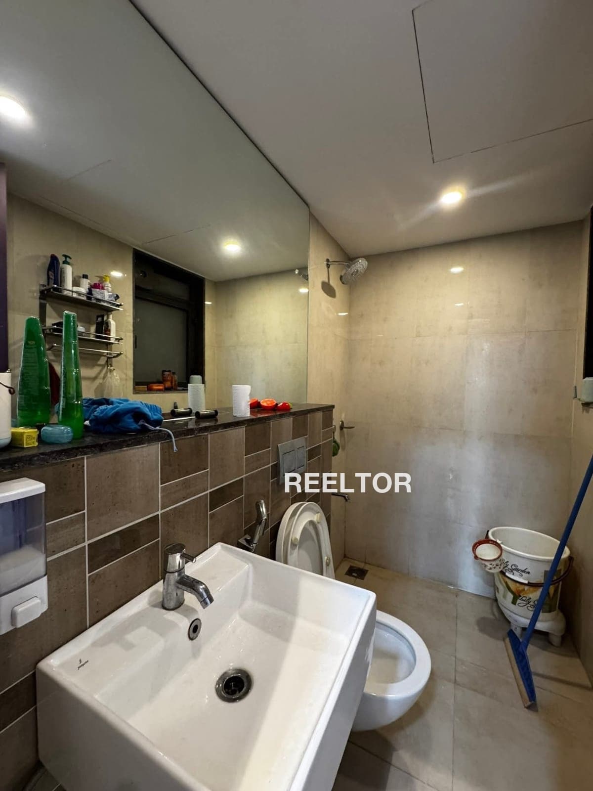 Flat For Rent In Shettibanakanahalli Mulubagilu