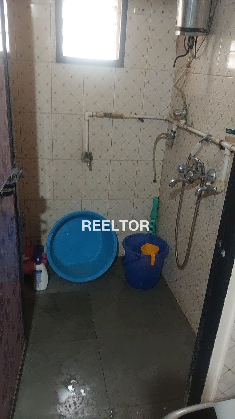 Flat For Rent In Shakarpur Gandhi Nagar