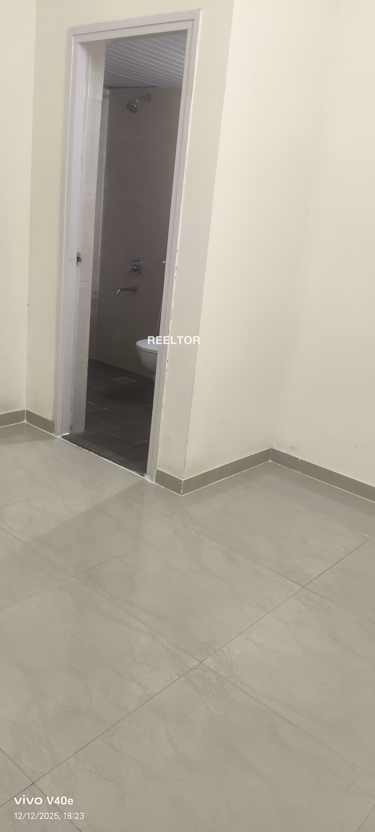 Flat For Rent In Pali Rampur