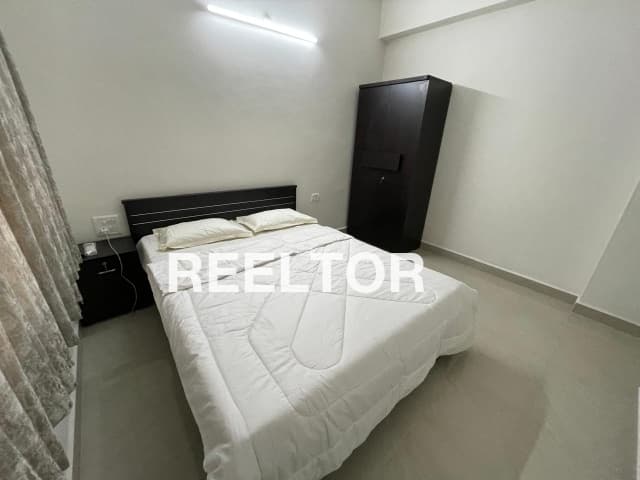 Flat For Rent In Naikapally Peddapalli