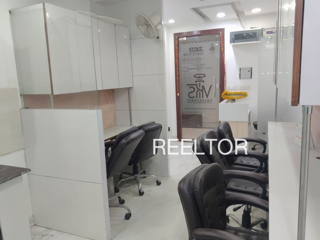 Buy 4 Bhk In Purkara Bhattiyat