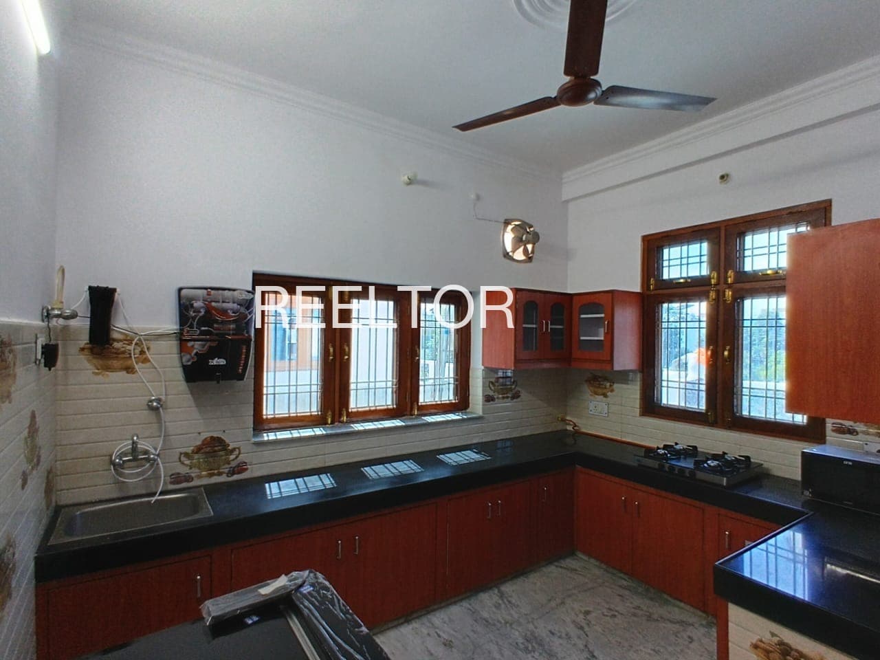 Buy 2 Bhk In Sur Singh Patti