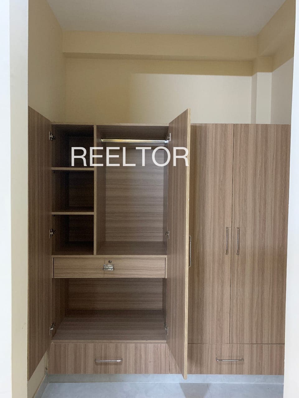 Available 3 Bhk In Barnog Mandi