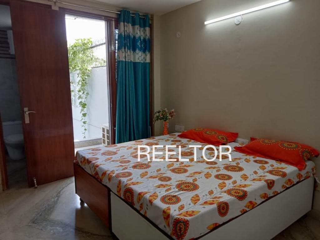 Available 2 Bhk In Chorai Guna