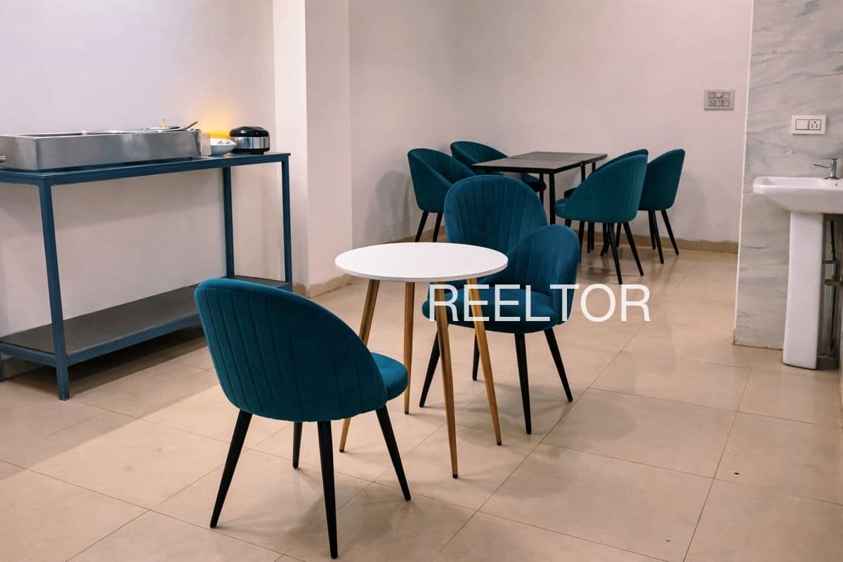 Available 2 Bhk In Patha Mandi