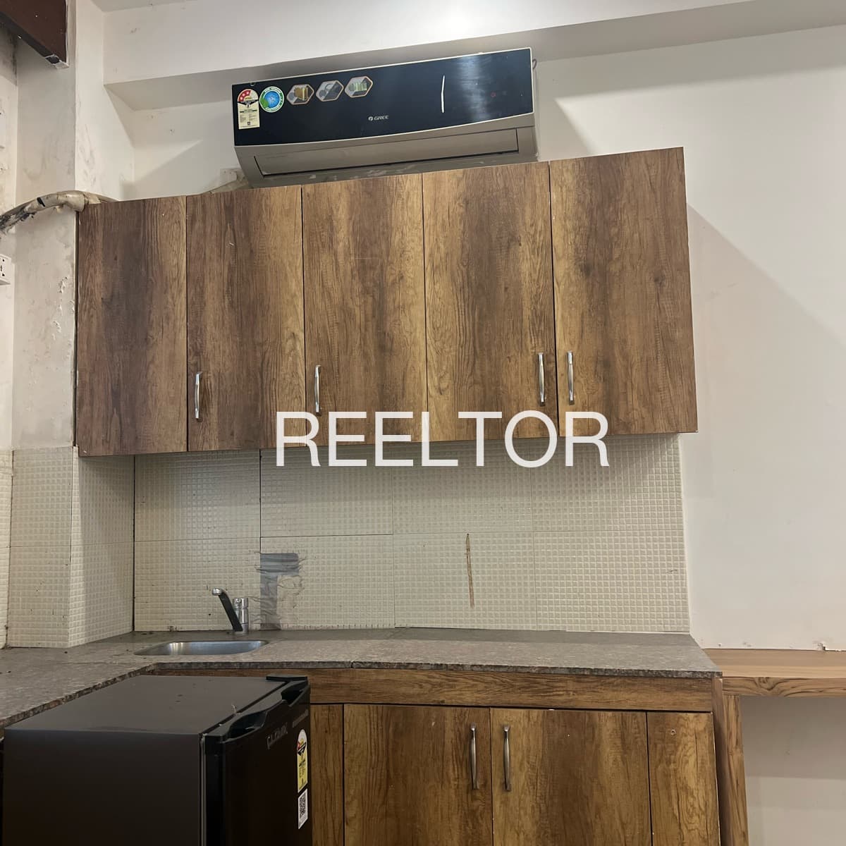 Pg For Sale In Inarwatoli Koderma