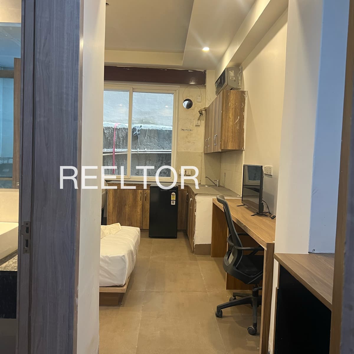 Available 1 Bhk In Gift Gandhinagar