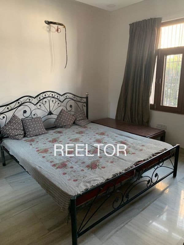 4 Bhk House For Rent In Sector 18