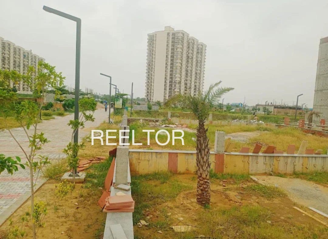 Buy 4 Bhk In Pauri Mathura