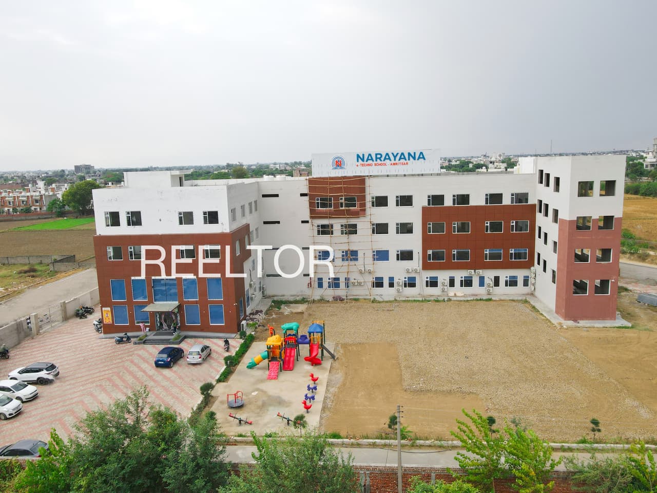 Available 2 Bhk In Future Residency Raisen