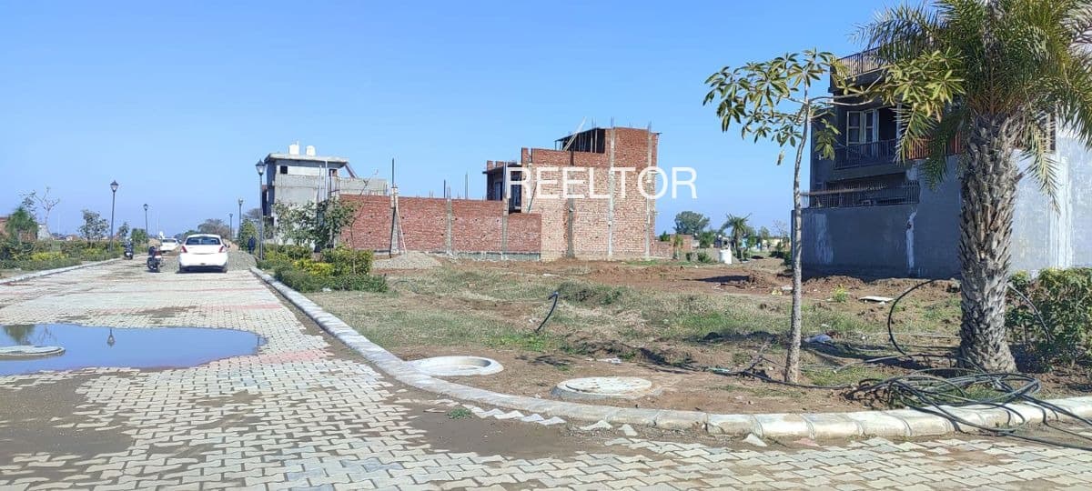 Buy 4 Bhk In Gali Mandi