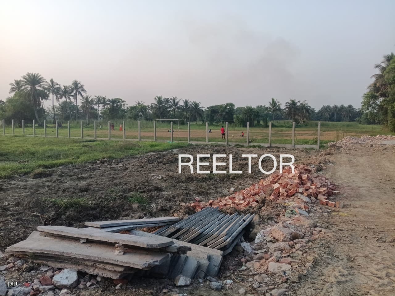 Plot For Sale In Mauganj