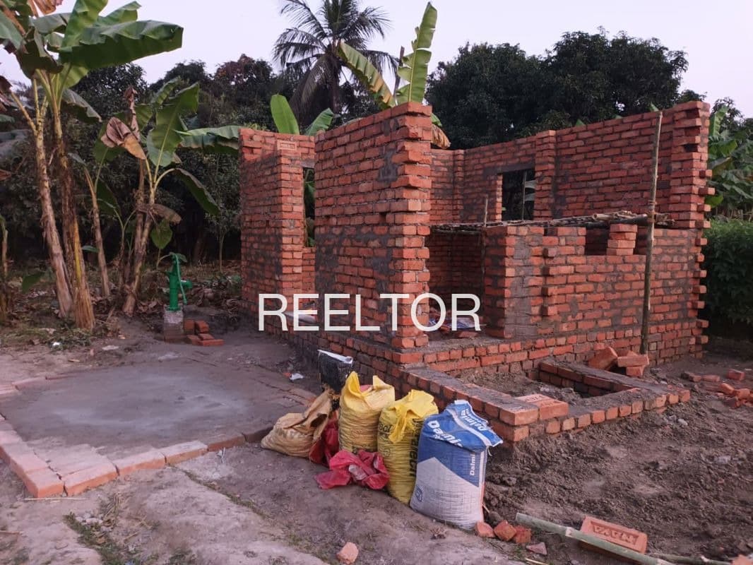 Available 2 Bhk In Salehatti Bhandara