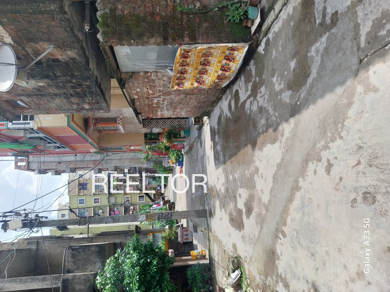 Plot For Sale In Mauganj
