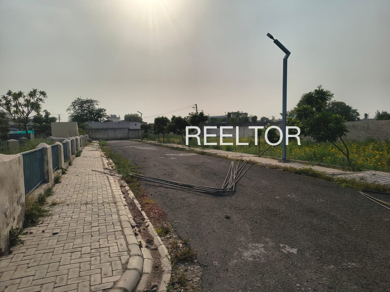 Available 2 Bhk In Buduguppa Siruguppau