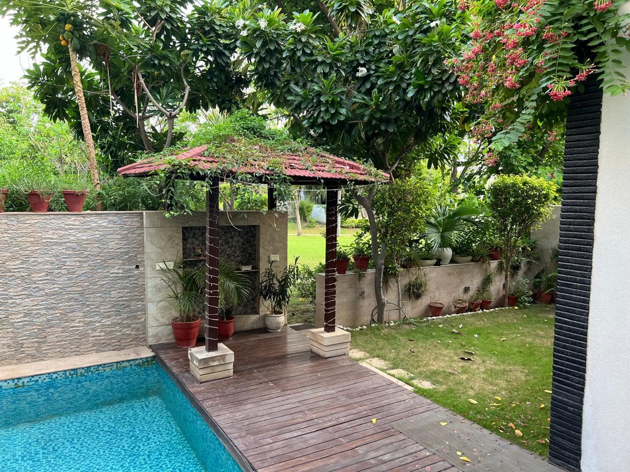 Villa For Rent In Block C 4 Yamuna Vihar