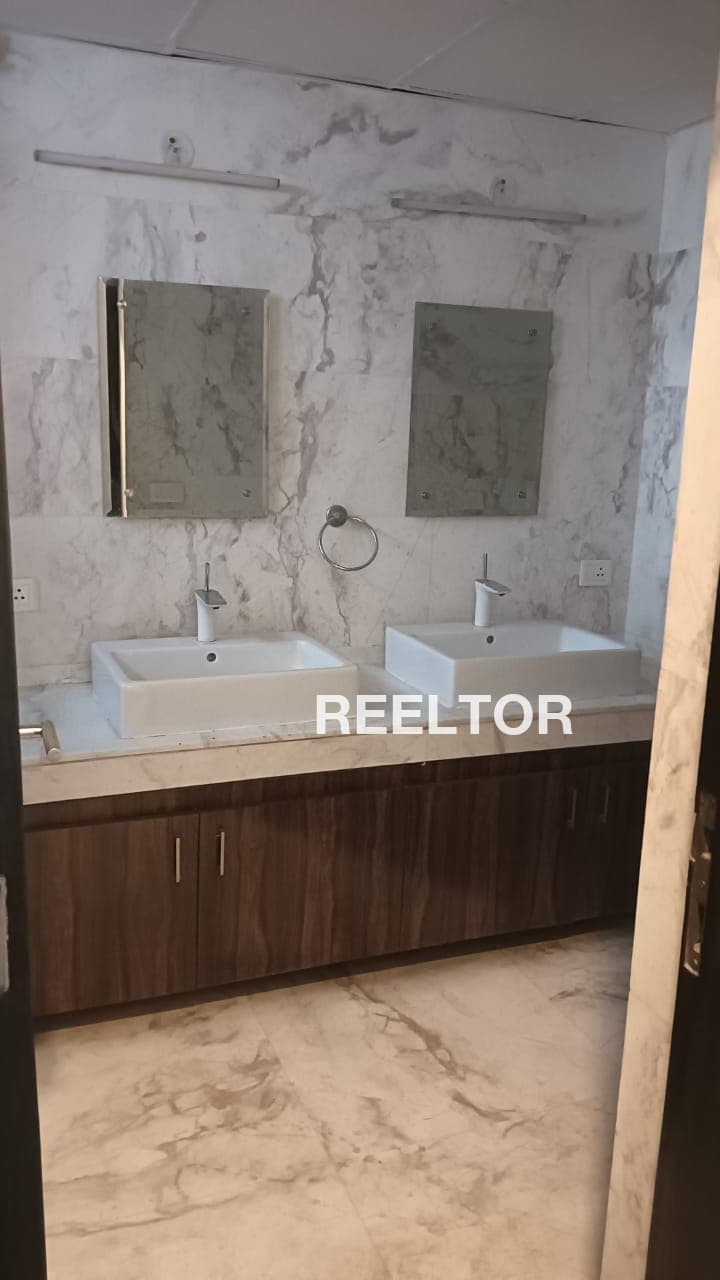 Office Space For Rent In Sainik Farms Hauz Khas