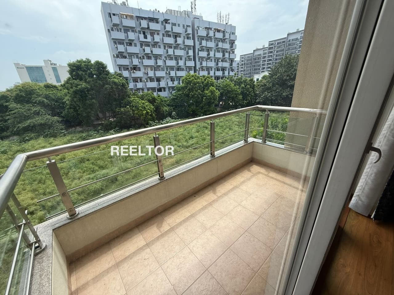 Villa For Rent In Shakarpur Gandhi Nagar