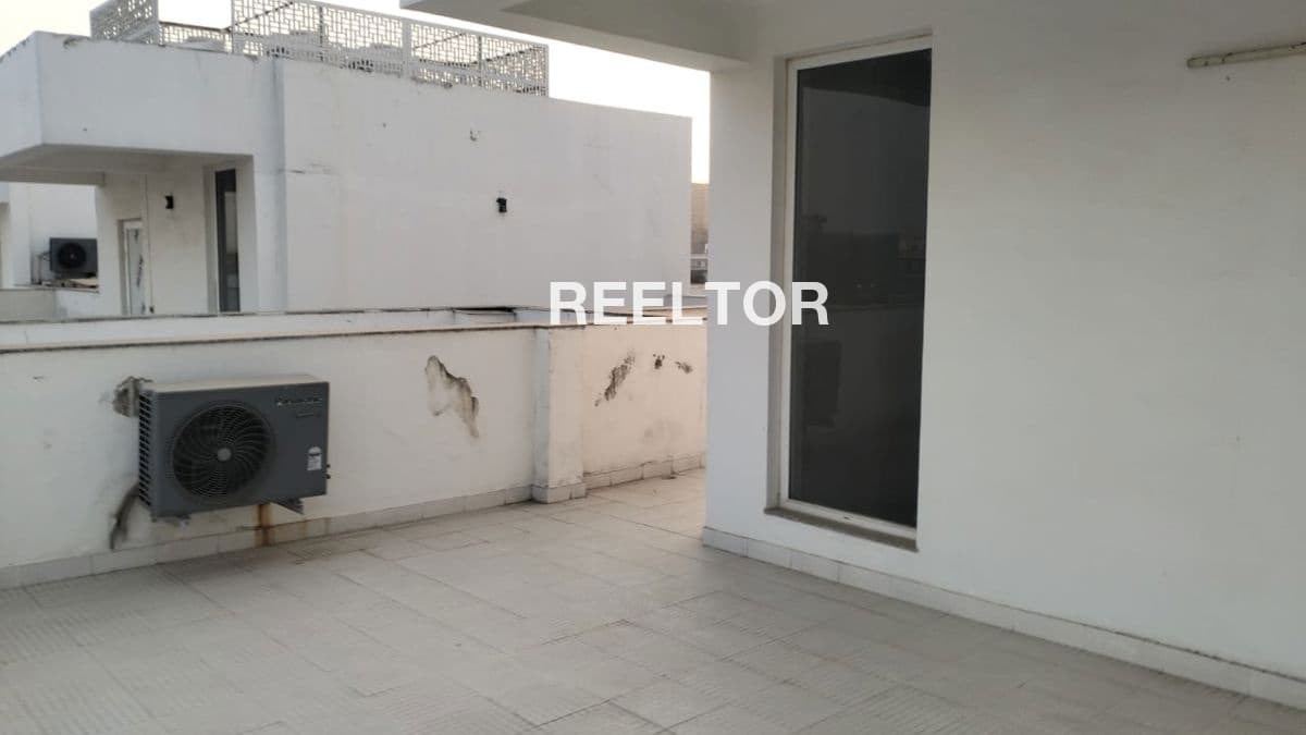 Villa For Rent In Trilok Puri Mayur Vihar