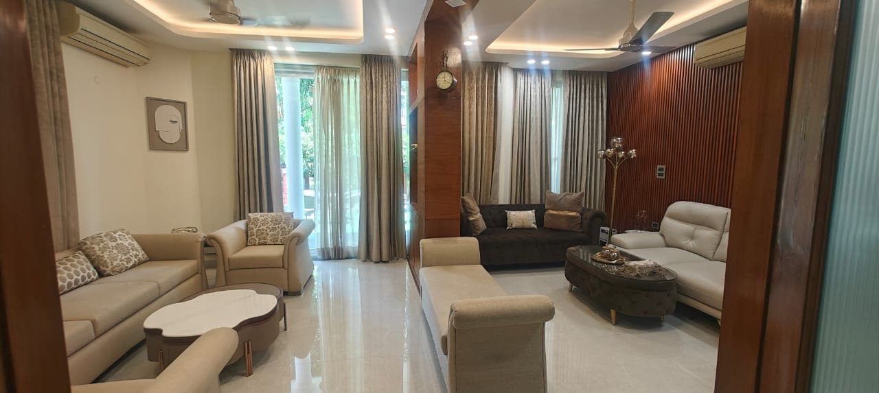 Villa For Rent In Siddharth Enclave Defence Colony