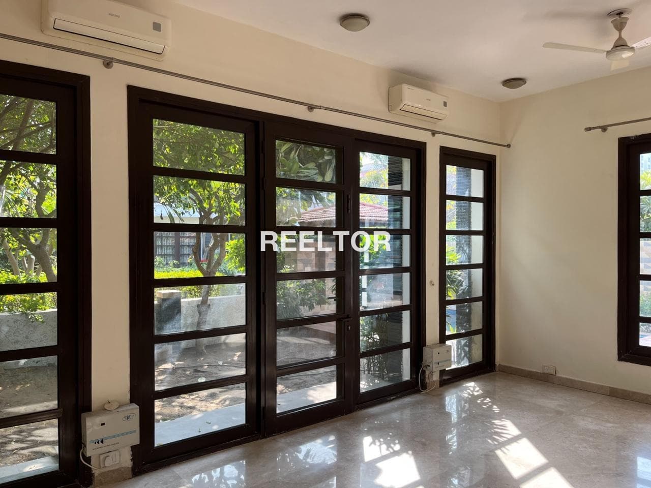 Office Space For Rent In Gaffar Manzil Sarita Vihar