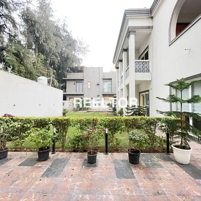 Villa For Rent In Ganesh Nagar Preet Vihar