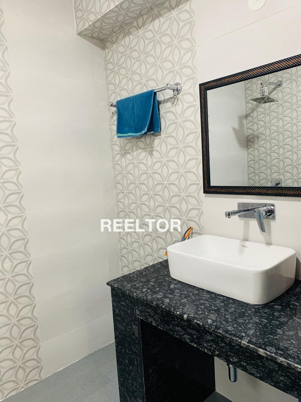 Om Paying Guest Sarojini Nagar