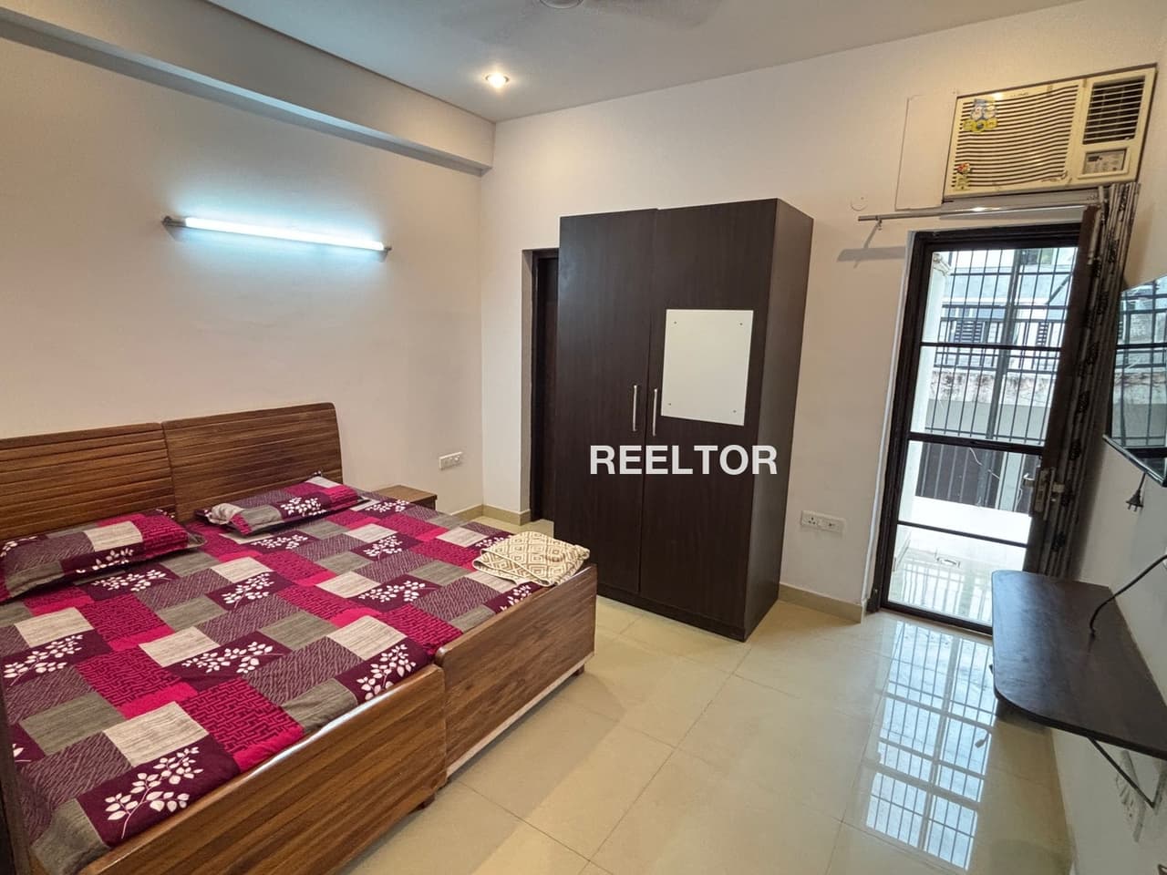 Villa For Rent In Saket Hauz Khas